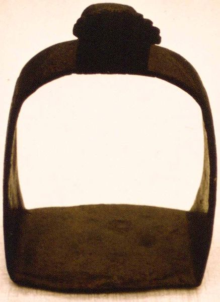 Bestand:43844 stijgbeugel.jpg