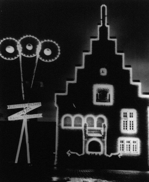 Bestand:Raadhuis verlicht biljartkampioenschap.jpg