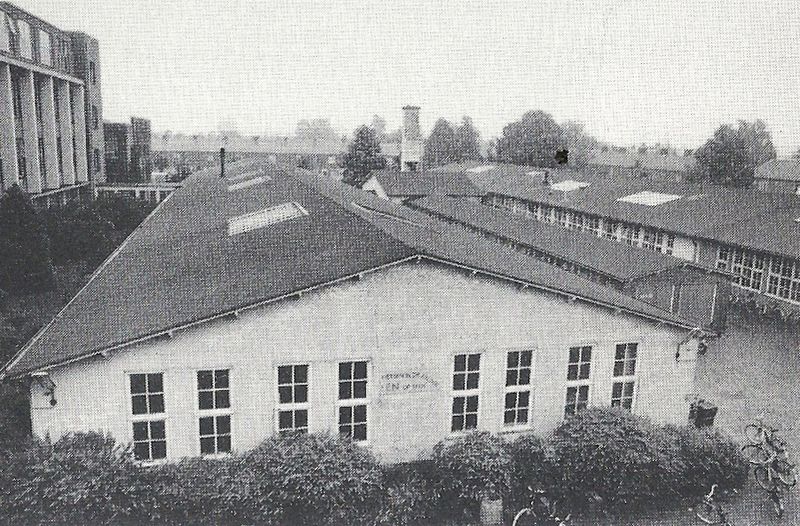 Bestand:Gebouw Nijverheidsschool (semi-permanent).jpg